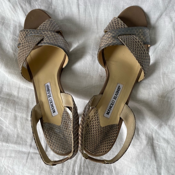 Manolo Blahnik Leather Slingback Sandals - Picture 5 of 11